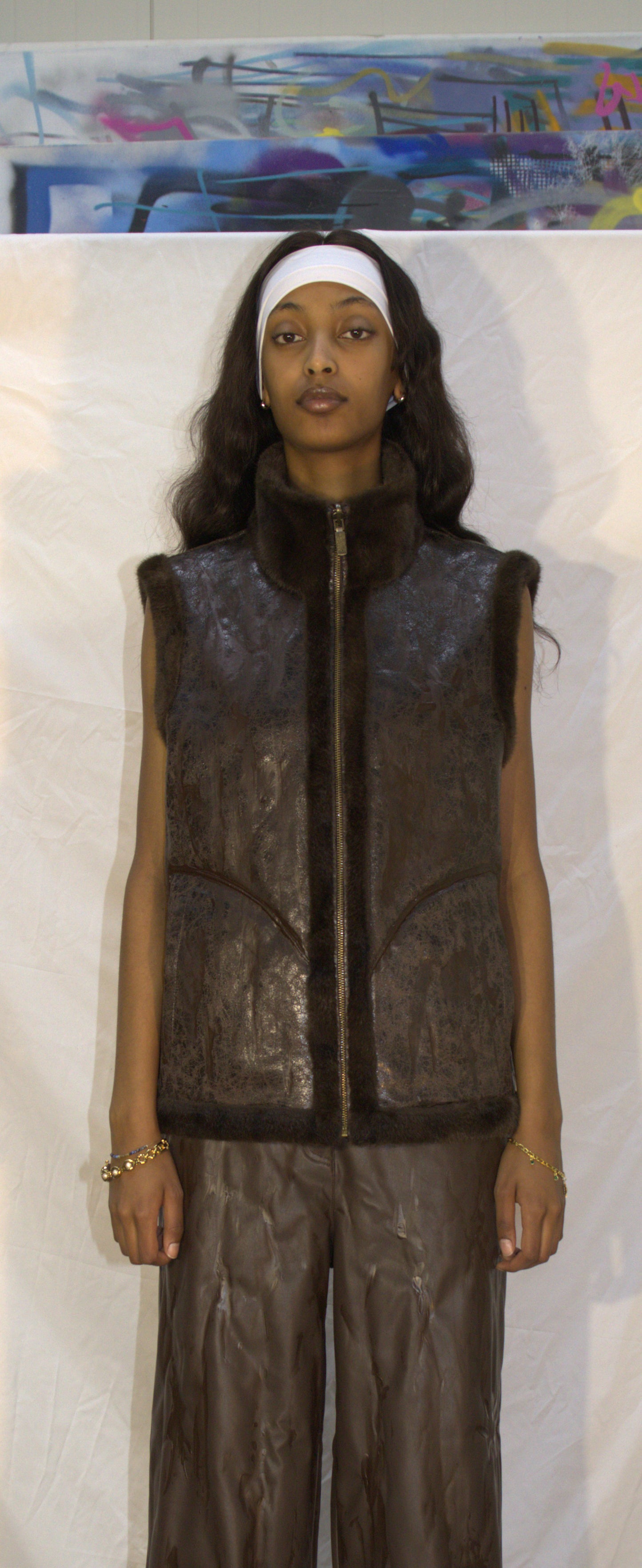 Distressed leather vest in brown - KARAGANDA
