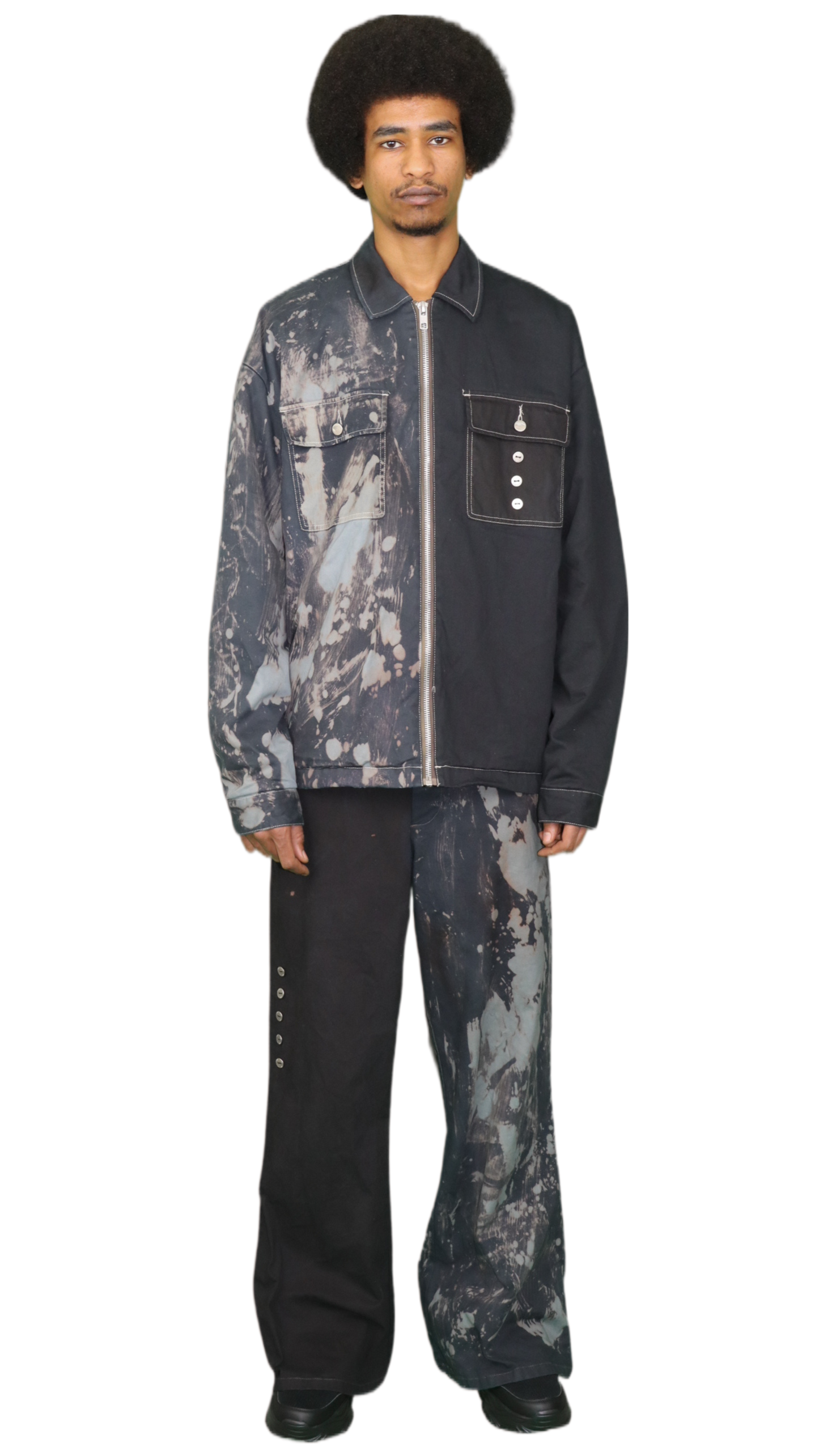 Acid washed flare trousers in black - FRANKFURT