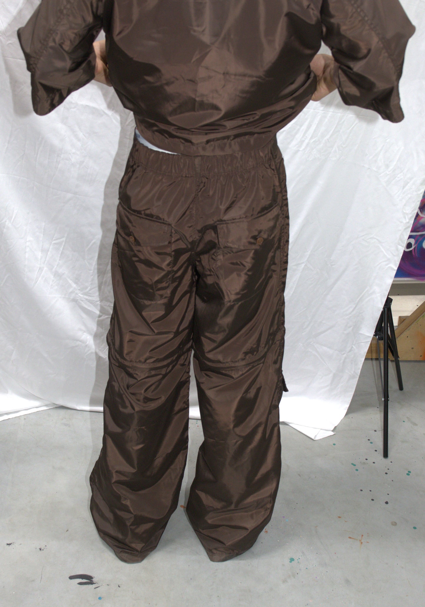 Convertible zip cargo pants in brown - RUDNY