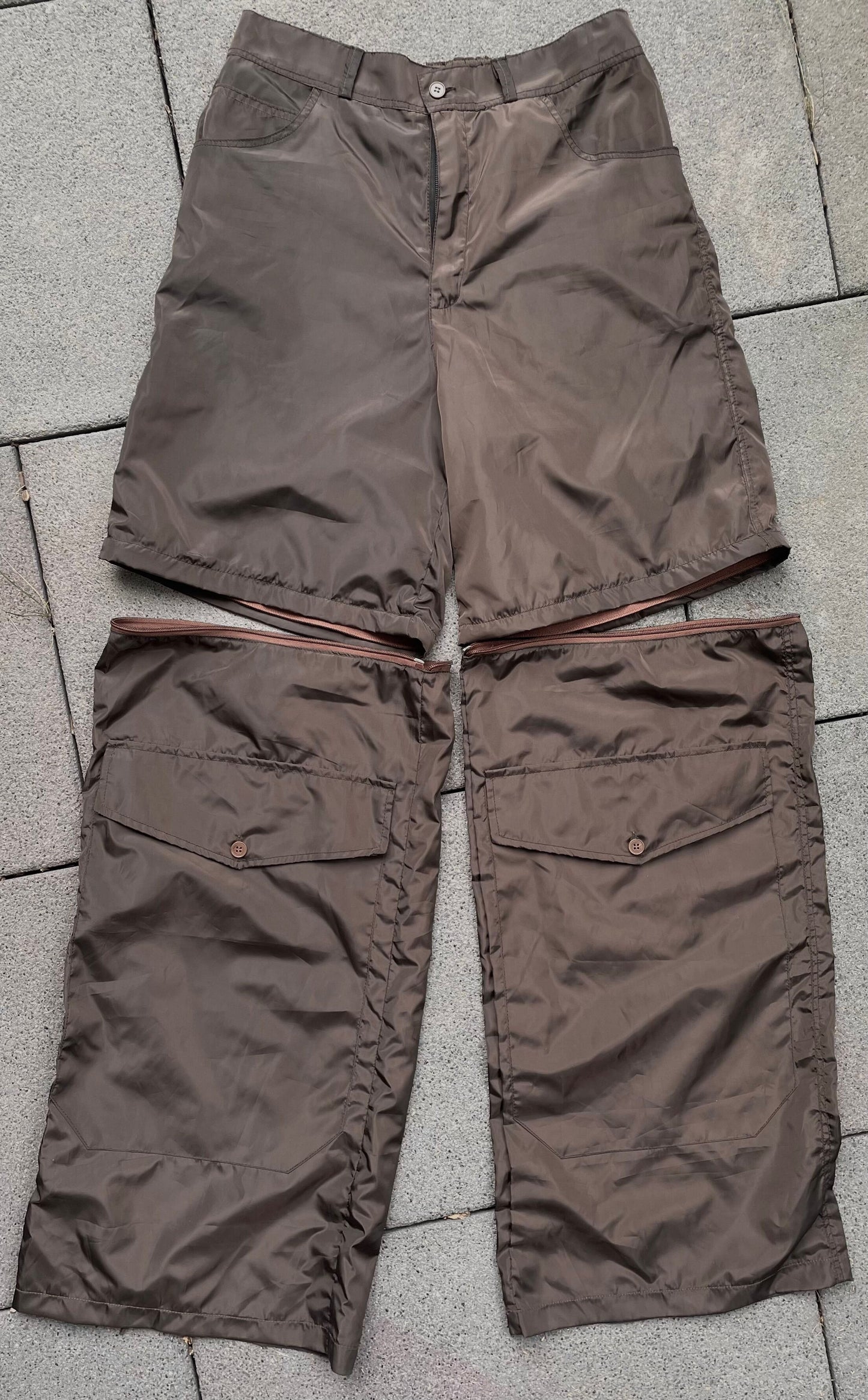 Convertible zip cargo pants in brown - RUDNY