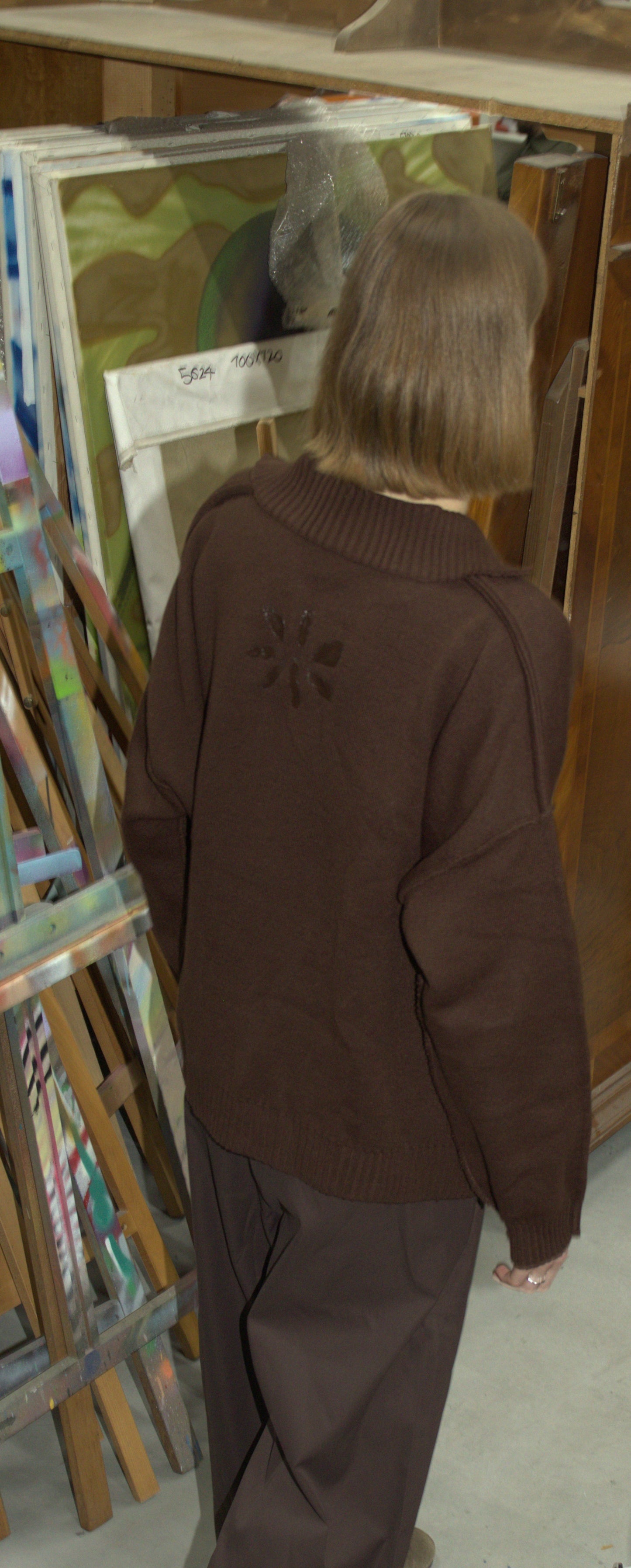 Raw edge polo sweater in brown - AKTOBE