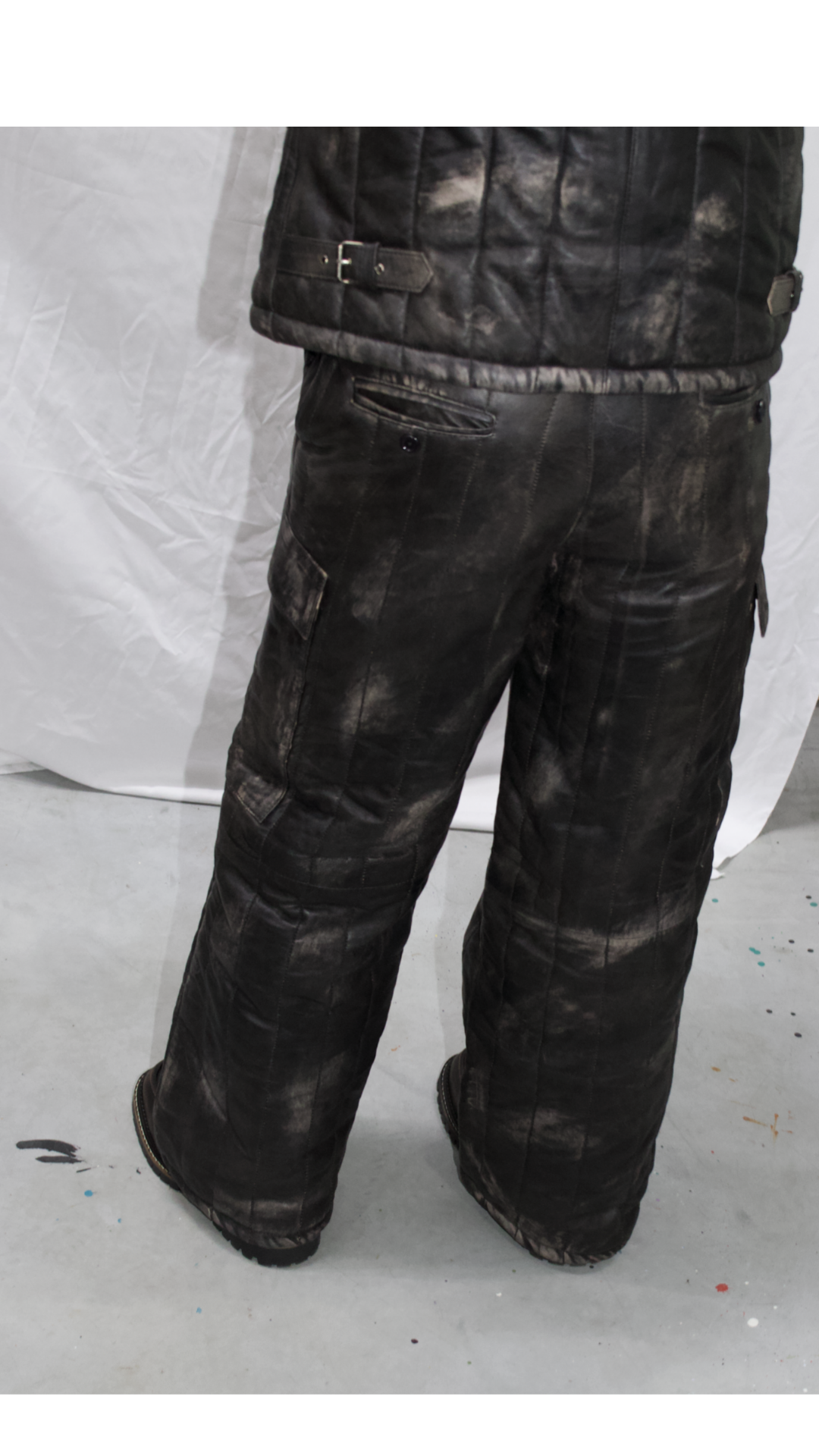 Distressed cargo leather pants in gray/black - ASTANA